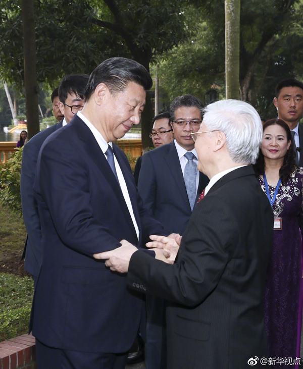 习近平与越共中央总书记阮富仲互致新年贺信
