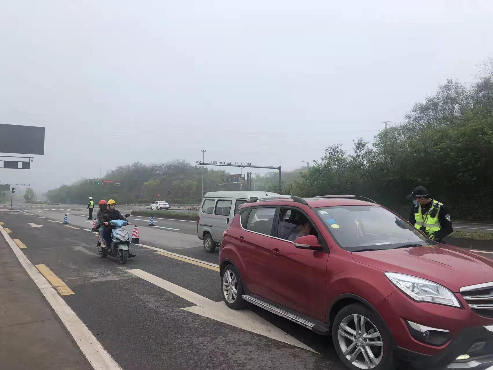 清明假期 自贡市道路交通安全态势平稳